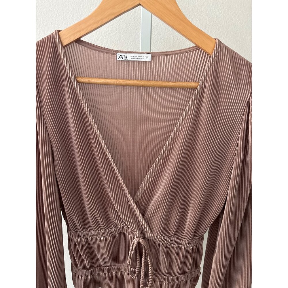 Zara Peplum Blouse Sz Small Pleated Mauve Surplice Romantic Feminine Ruffled Hem - Picture 13 of 14